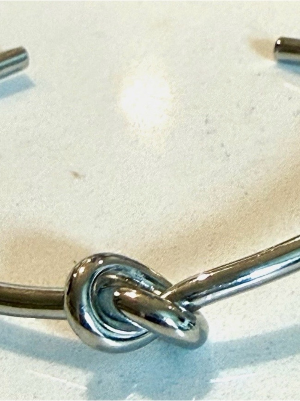 Elegant Silver Knot Cuff Central Knot Design Bracelet - Women Jewelry